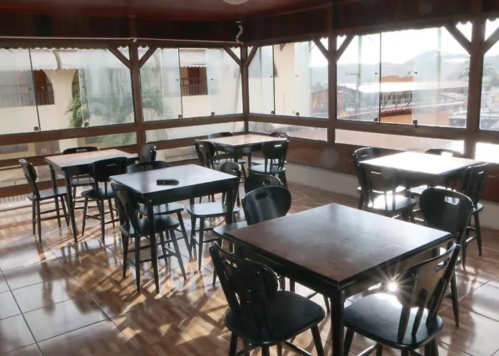 Hotel barato: Pousada Encanto Das Flores Pn